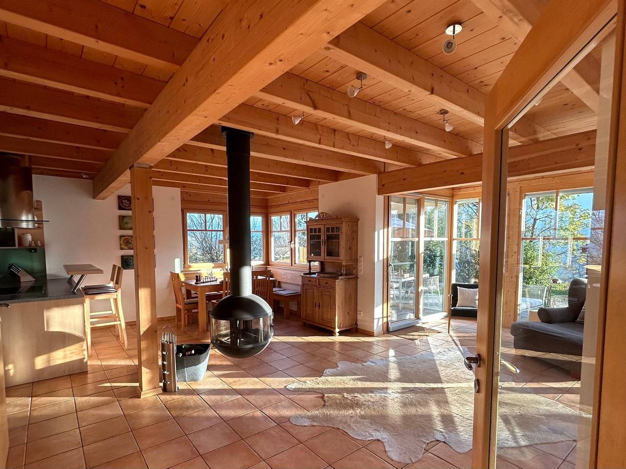 Landhaus umgeben von Bergen und Skigebieten in Nötsch im Gailtal, Gailtal