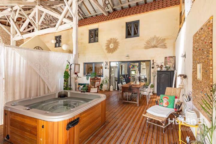 Location de vacances pour 4 personnes, avec jacuzzi et jardin, animaux acceptés à Nojals-et-Clotte - 2