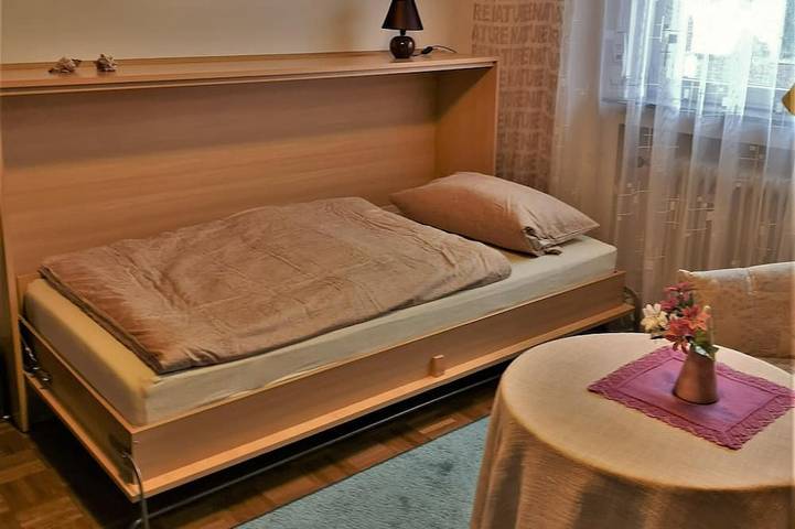 Location de vacances pour 6 personnes, avec jardin ainsi que terrasse et jacuzzi à Bad Vilbel - 3