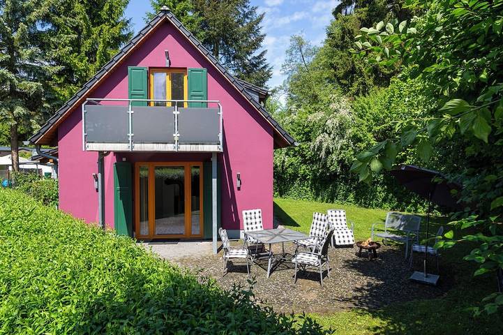 Ferienhaus für 5 Personen, mit Balkon und Garten sowie Sauna