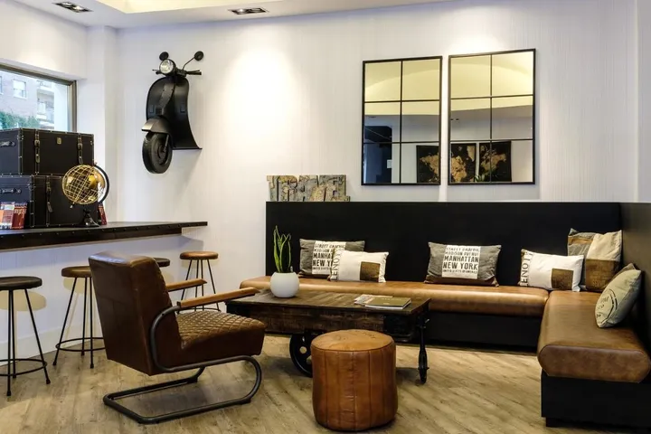 Hotel for 10 people - 1