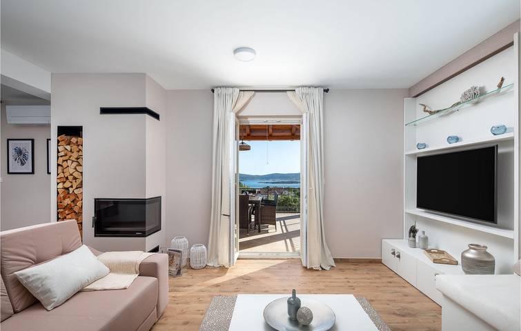 Ferienhaus für 10 Personen, mit Terrasse und Sauna in Sveti Filip i Jakov - 3