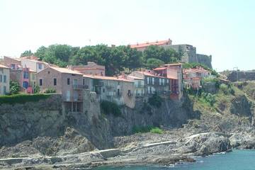 Gîte pour 4 personnes, avec balcon et jacuzzi dans Eglise Notre Dame Des Anges De Collioure