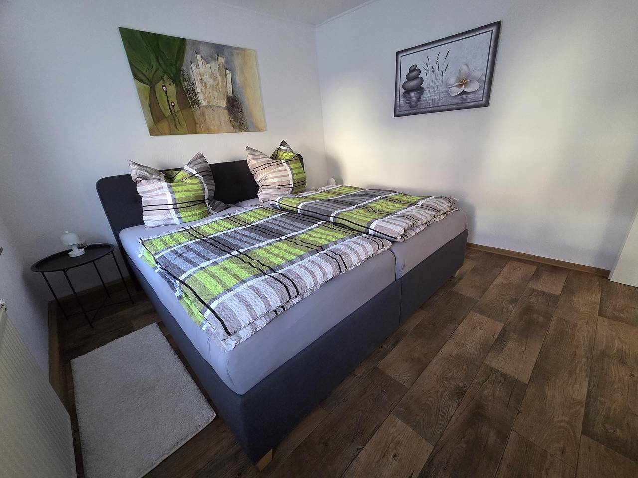 Ganze Ferienwohnung, 4-Bett-Ferienhaus Bad/Wc, 2 Schlafräume, ruhig in Wallenborn, Vulkaneifel