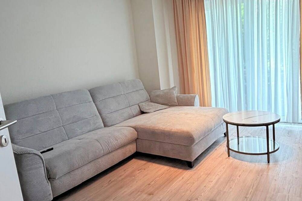 Ganze Wohnung, Modernes voll möbliertes Neubau Apartment mit Terrasse in ruhiger Lage in Osnabrück, Osnabrücker Land