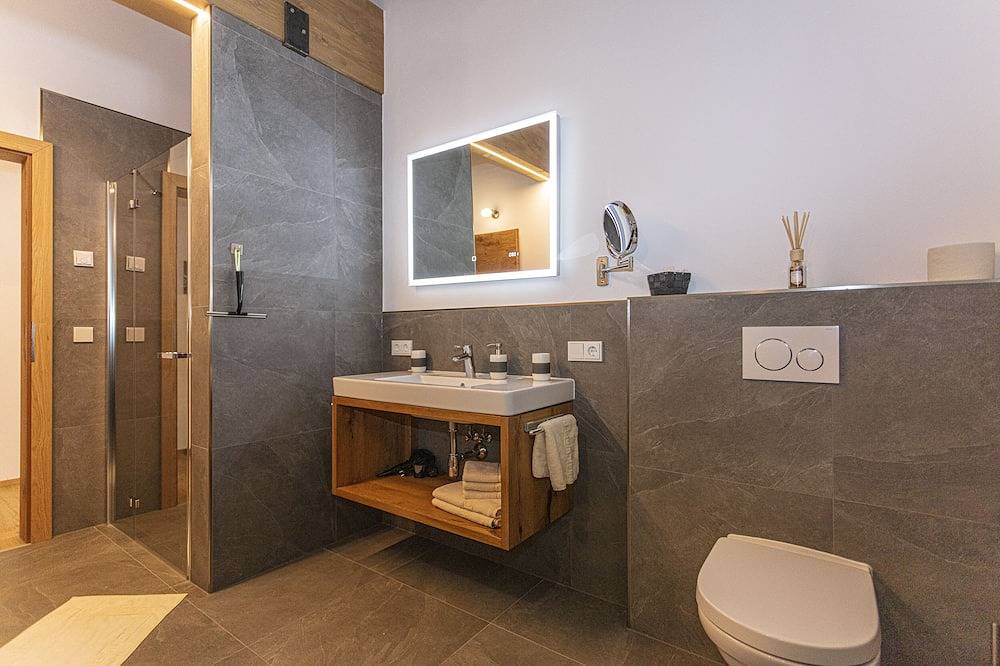 Ganze Wohnung, Urlaub am neu errichteten, familienfreundlichen  Bauernhof Egg in Fieberbrunn, Bezirk Kitzbühel