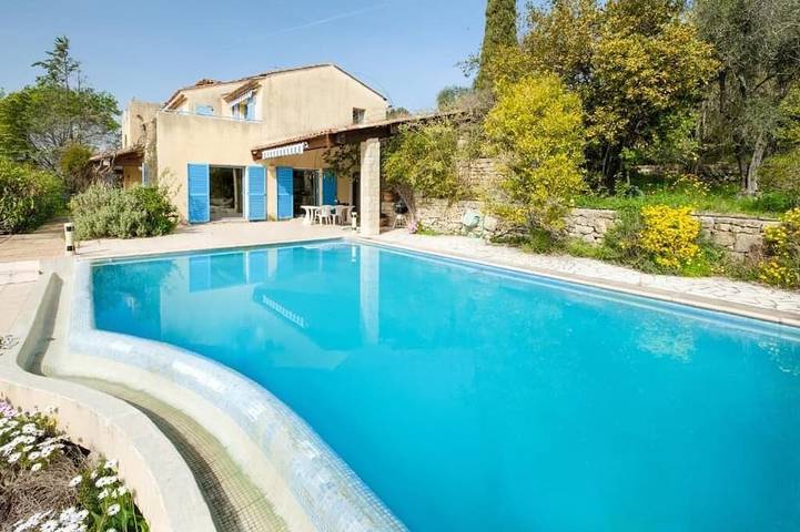 Ganze Wohnung, Dream Vacations on the French Riviera: Apartment No. 2 (35 m²) + Private South-Facing Sun Deck (16 m²) in Châteauneuf-Grasse, Mittelmeerküste (Frankreich)