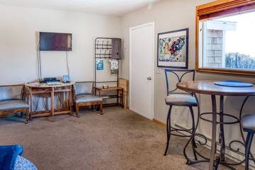 Vacation Apartment for 2 Guests in Gold Beach, Curry County, Picture 1