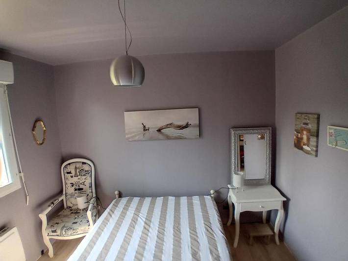 Cottage pour 2 personnes, avec jardin à Flocques