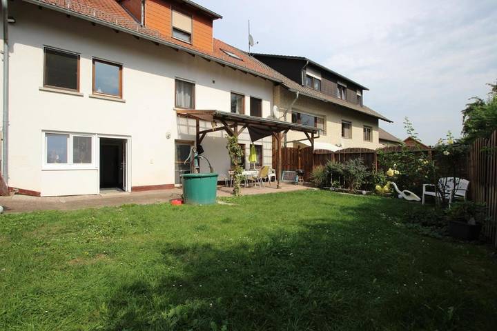 Ferienwohnung für 6 Personen, mit Terrasse und Garten in Meinhard