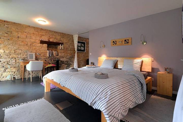 Gemütliches Loft mit privatem Parkplatz und Garten, ideal für Paare und Familien in Leymen, Mülhausen und Umgebung