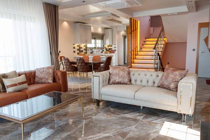 Casa de férias para 10 pessoas, com jacuzzi e sauna e ainda piscina and jardim em Termal