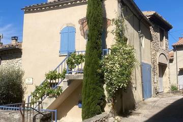 Gîte pour 2 personnes, avec terrasse à Taulignan