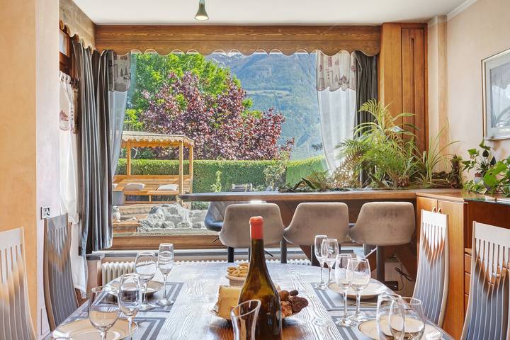 Location de vacances pour 8 personnes, avec jacuzzi et jardin à Aoste - 4