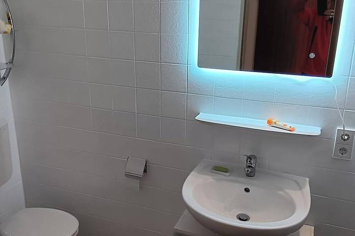 Apartamento entero, Alexa, the cozy bright vacation apartment in Überlingen, 10 minutes walk to the lake in Überlingen, Region Bodensee-Oberschwaben