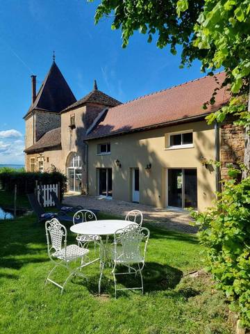 Gîte pour 6 personnes, avec jardin ainsi que vue et terrasse, animaux acceptés à Étrigny