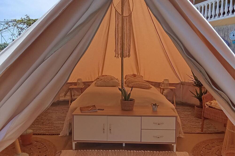 Cozy campground in beautiful Salobrena with Wifi, Ac in Salobreña, Costa Tropical