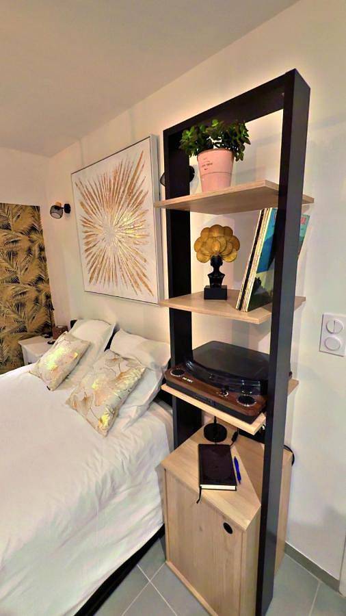 Gîte pour 2 personnes, avec balcon et vue à Burzet - 3