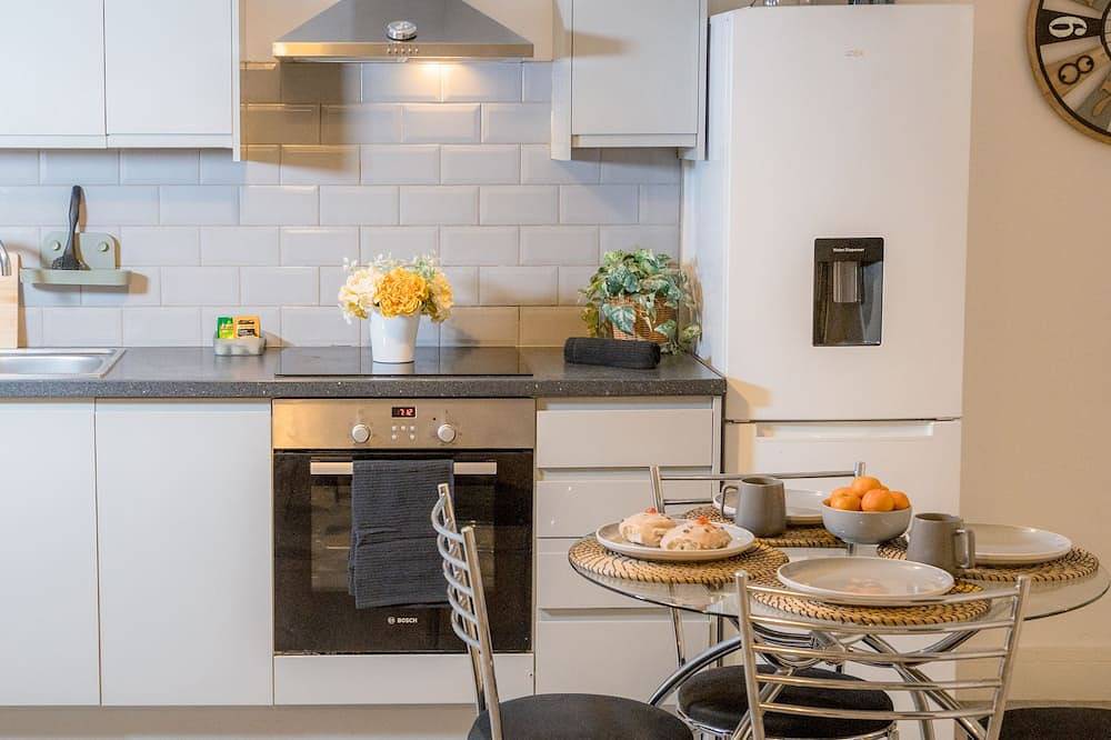 Entire apartment, Great location,families ,business travel,long stay discounts in Watford, Hertfordshire