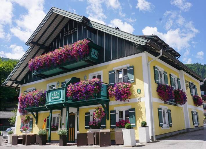 BnB für 4 Personen, mit Balkon und Terrasse sowie Ausblick am Wolfgangsee