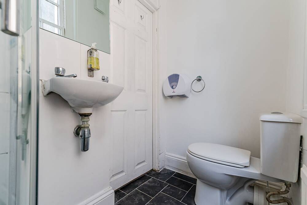 Standard-Einzelzimmer-Gemeinsames Badezimmer in Bristol, Südwestengland
