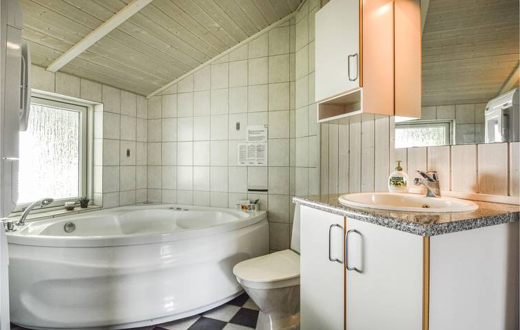 Ferienhaus für 6 Personen, mit Whirlpool und Terrasse sowie Sauna in Loddenhøj - 4