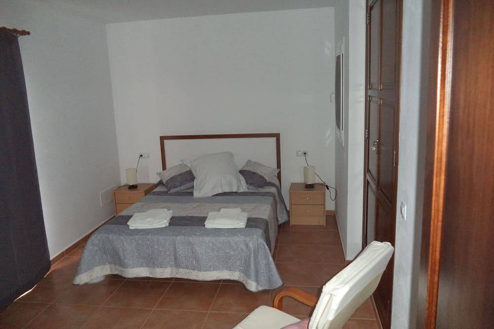 New Villa With Private  Pool At Walking Distance From The Centre/Beach in Cala d'Or, Santanyí