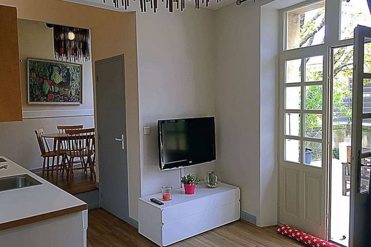 Apartamento entero, Apartamento \"La Terrasse\", situado en el corazón del pueblo de Saint-Paul-Trois-Châteaux in Saint-Paul-Trois-Châteaux, Región de Nyons