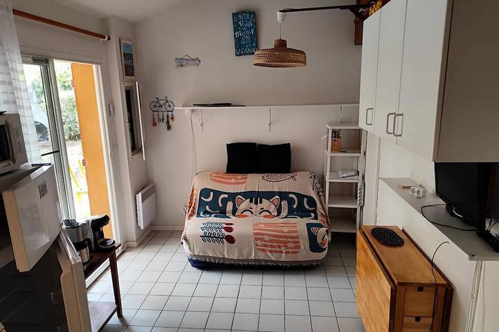 Gîte pour 5 personnes, avec piscine ainsi que terrasse et jardin à Lacanau - 2