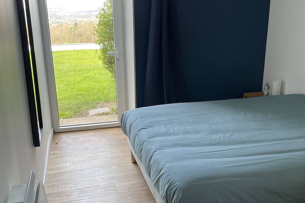 Entire apartment, Beau 2 Pièces Indépendant Dans un Parc Verdoyant in Vienne (Isère), Vienne region