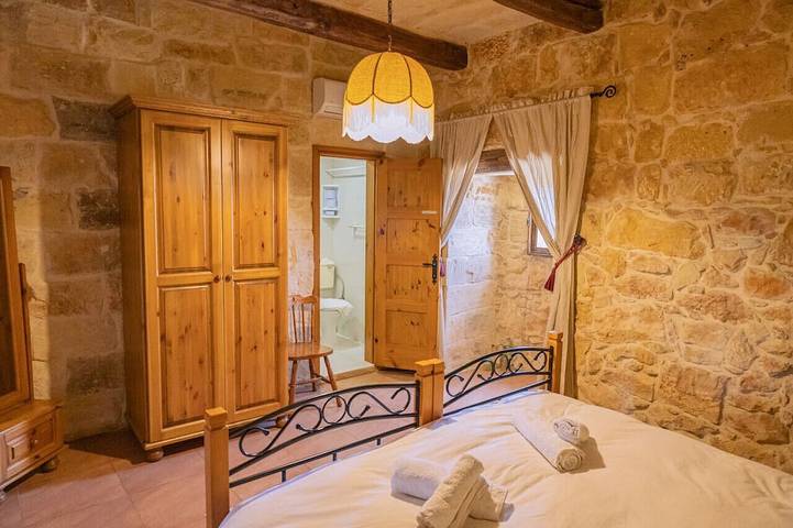 Ganze Wohnung, Abgelegene Landhaus: Strände & Wanderwege in der Nähe in Xaghra, Gozo