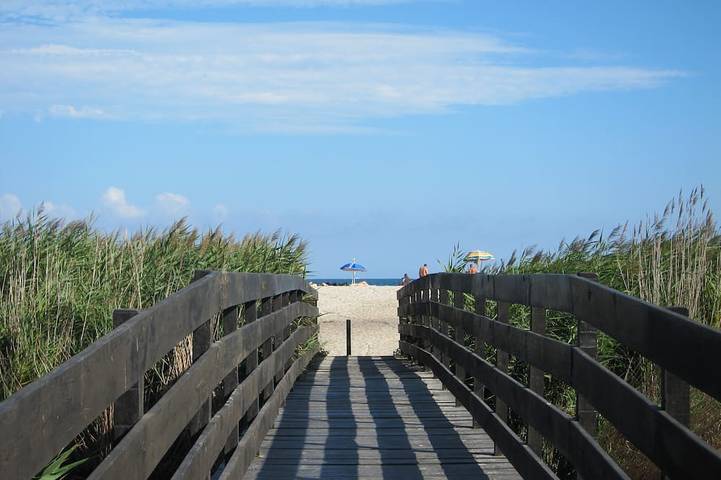 Location de vacances pour 6 personnes, avec jardin et terrasse, animaux acceptés à Ghisonaccia