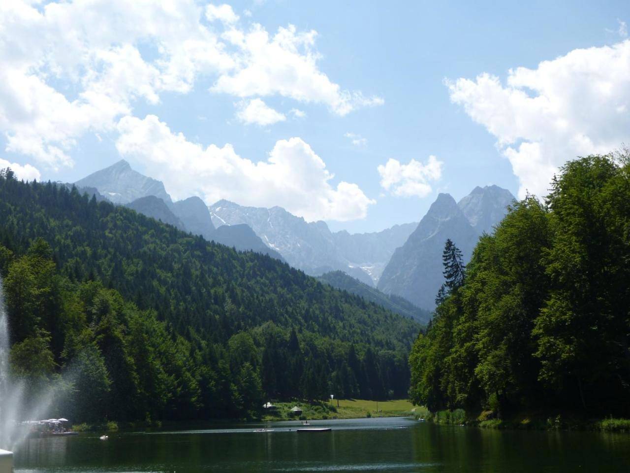 Budget Triple Room in Garmisch-Partenkirchen, Bayerische Alpen