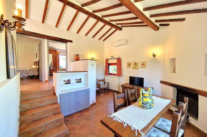 Agriturismo per 4 persone, con giardino in Chiusi