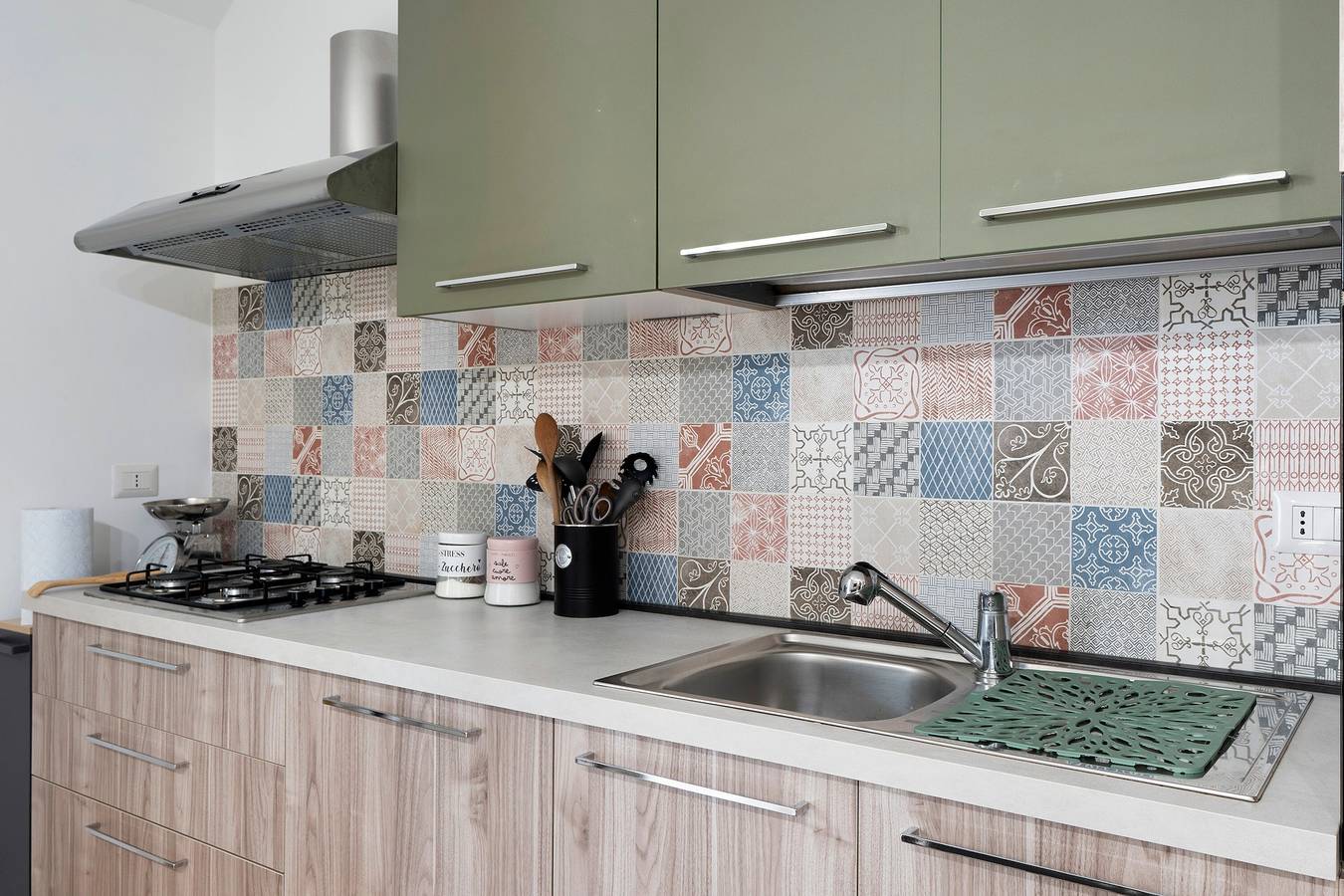 Appartement entier, Appartement 'Casa Luna Balestrate' avec terrasse privée, Wi-Fi et climatisation in Balestrate, Province de Palerme