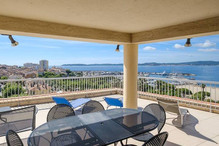 Location de vacances pour 5 personnes, avec Balcon dans Office de Tourisme Sainte Maxime