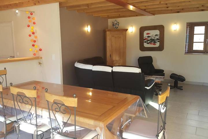 Location de vacances pour 8 personnes, avec jardin et terrasse à Loubeyrat - 3