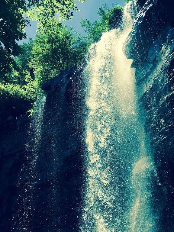 Ganze Wohnung, * Neu * Modernes und geräumiges Bio-Apartment mit 1 Schlafzimmer und Whirlpool für 2 Personen in Jim Thorpe, Carbon County (PA)