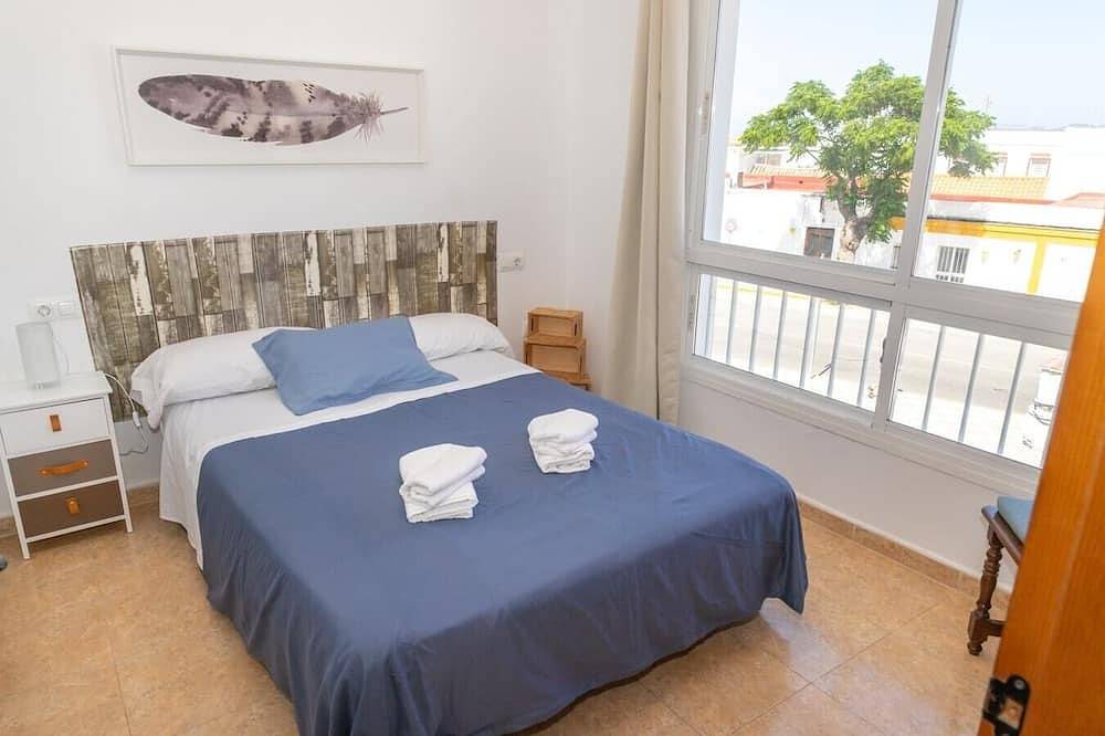 Apartamento entero, Casa Poniente | Acogedora Casa en Casco Histórico in Playa Barbate, Barbate