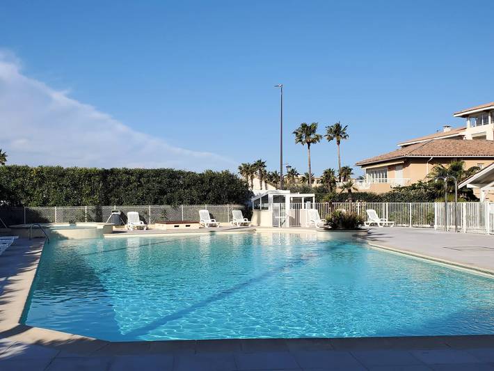Gîte pour 5 personnes, avec terrasse et piscine dans Plage du Port Fréjus - 3