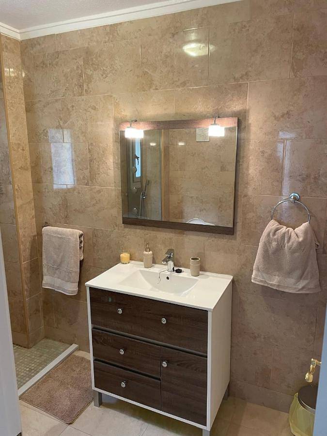 Location de vacances pour 5 personnes, avec piscine ainsi que terrasse et vue dans Ciudad Quesada - 3