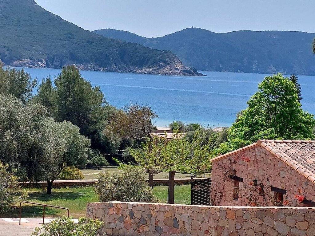 1-Zimmer-Wohnung am Strand in Piana, Ajaccio und Umgebung
