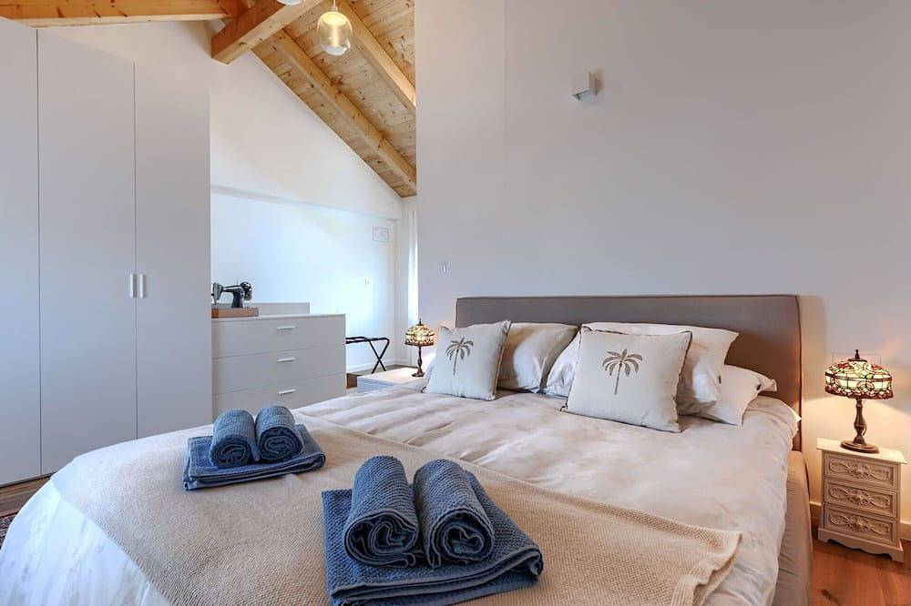 Wunderbares  Ferienhaus mit Klimaanlage, internet, Whirlpool, Tv, Innenhof und Haustiere erlaubt in Umag und Umgebung