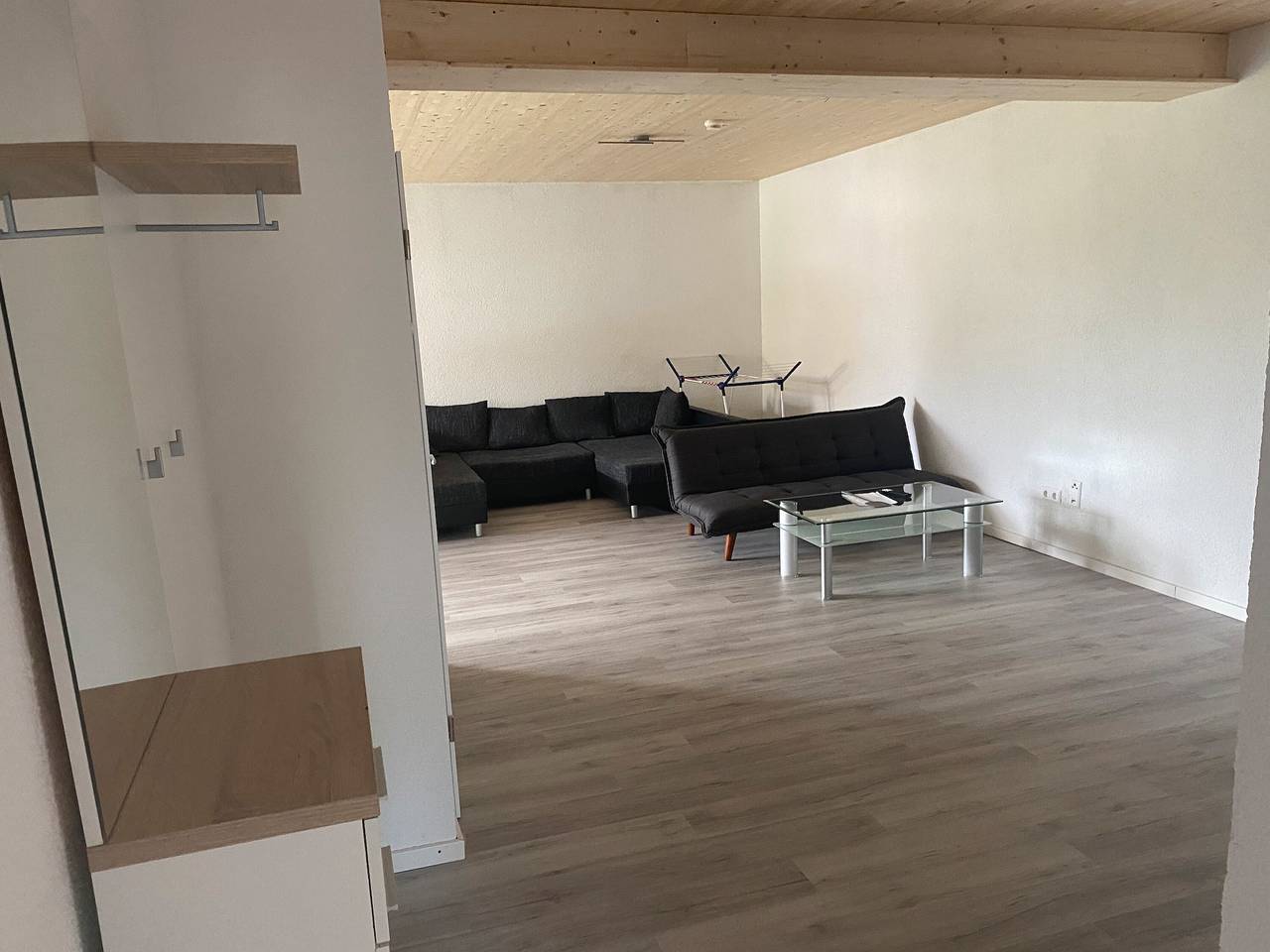 Ganze Wohnung, Apartment 'Ferienwohnung, 100 qm' mit gemeinsamer Terrasse, gemeinsamem Garten und Wlan in Hohenhaslach, Sachsenheim
