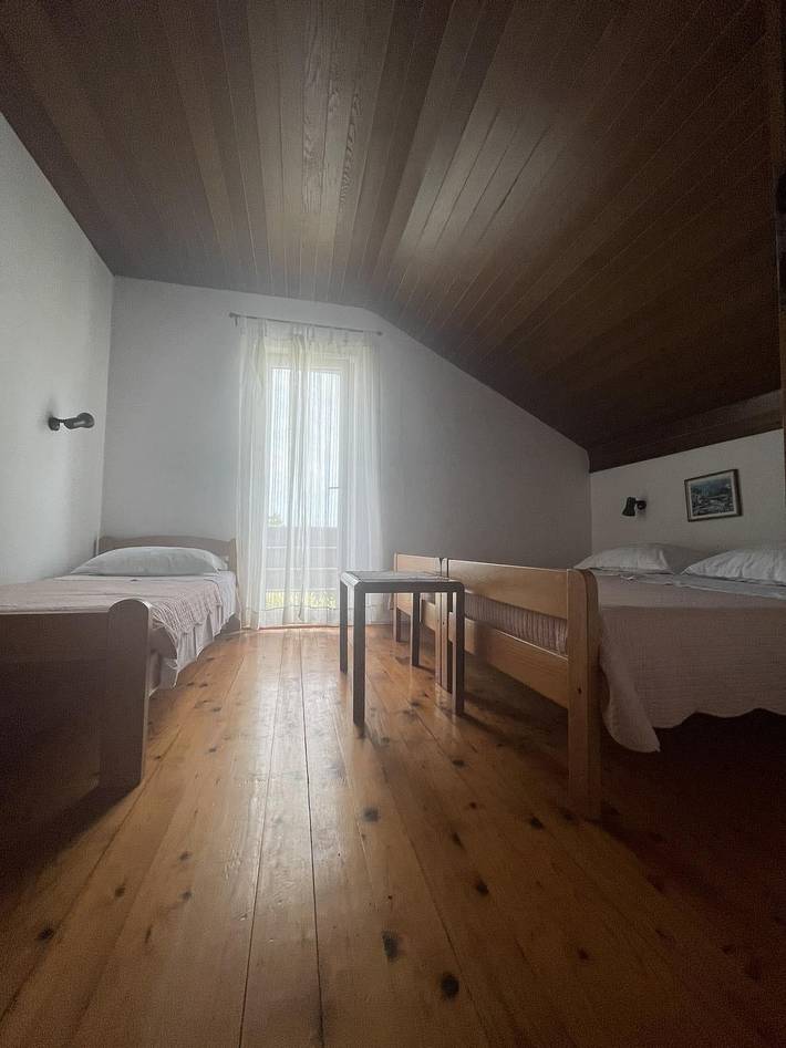 Ganze Wohnung, 1-Zimmer-Ferienwohnung am Strand Tkon, Pasman A-21943-b in Tkon, Pasman