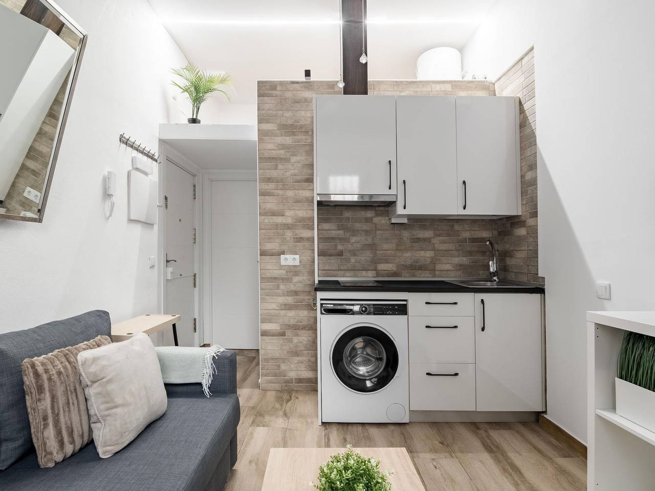 Entire holiday apartment, Charming San Isidro Iv - Cozy apartment in Madrid, Madrid Province