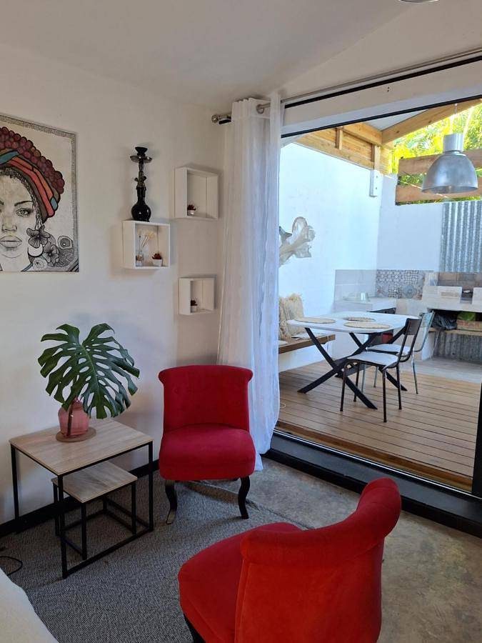 Gîte pour 2 personnes, avec vue et jardin dans La Saline (Saint-Paul)