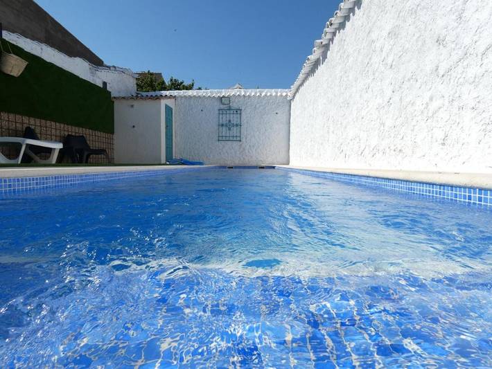 Casa rural para 22 personas, con vistas además de jardín y piscina, Se admiten mascotas en El Toboso - 2