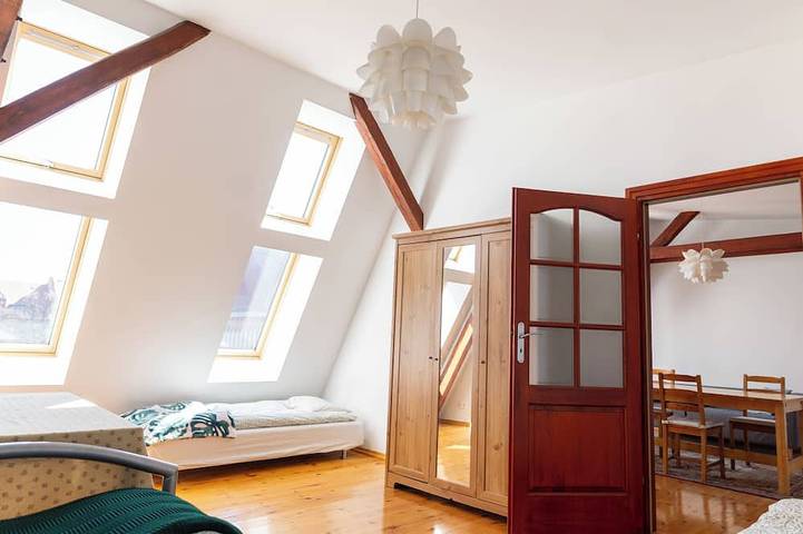Ganze Wohnung, Retro Apartment mit Holzakzenten in Stettin, Ostsee Vorpommern
