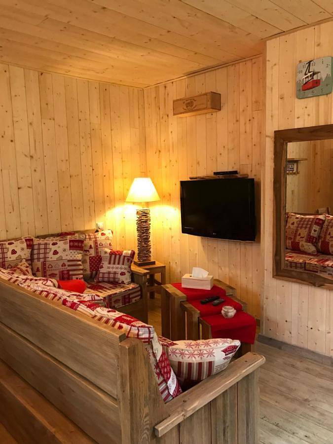 Gîte pour 8 personnes, avec terrasse, animaux acceptés à Montmin - 4